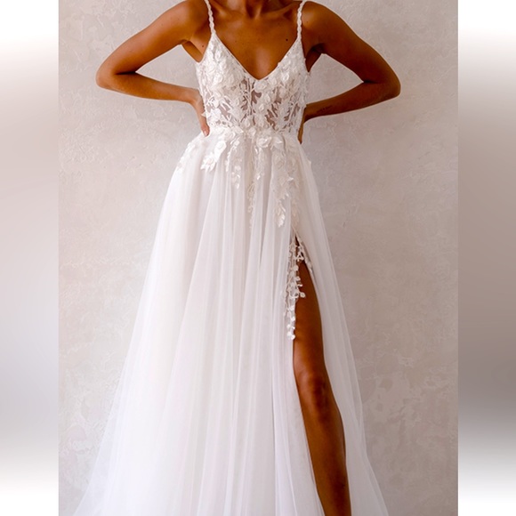 Made with Love Summer Wedding Dress - Picture 1 of 6